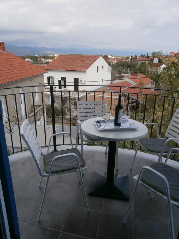 Apartments Crncic Šilo Pokoj fotografie
