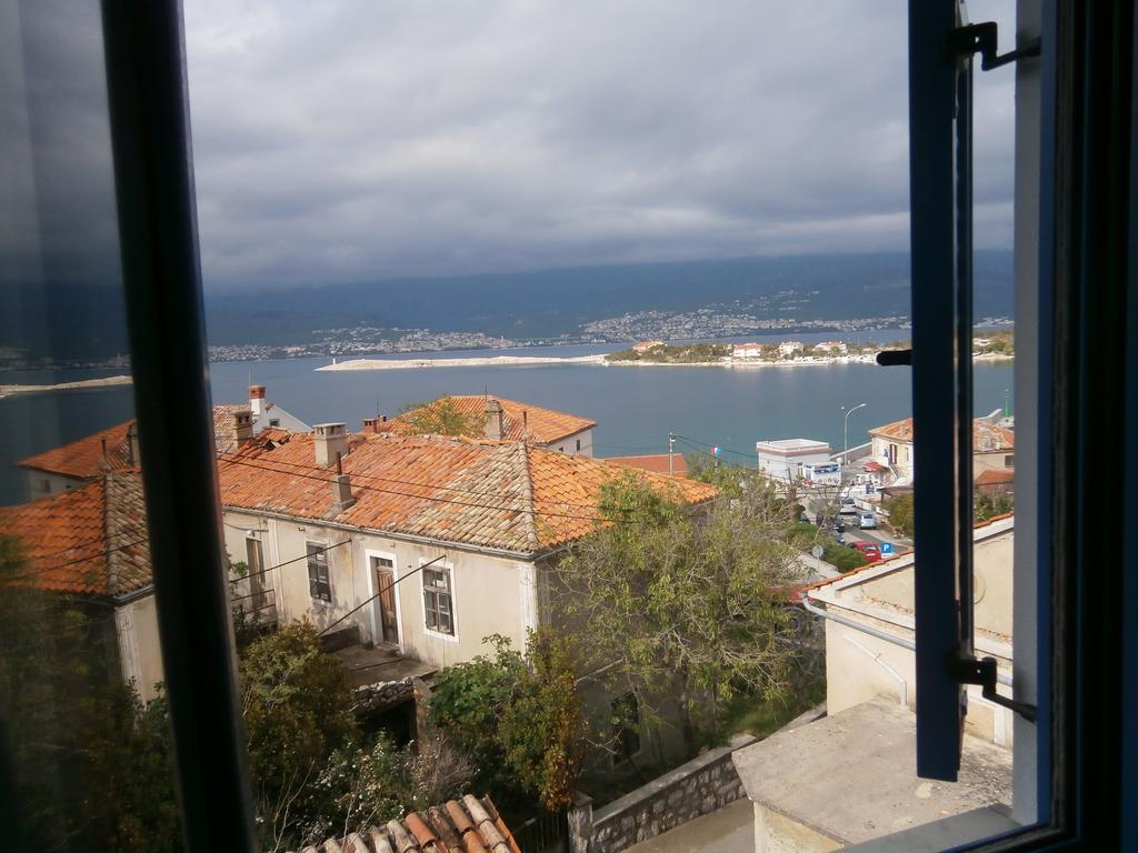 Apartments Crncic Šilo Pokoj fotografie